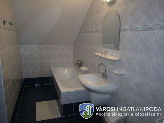 Eladó szálloda Hódmezővásárhelyen, és még bővíthető is!