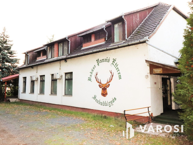 Szabadkígyósi kastély mellett kiadó panzió étterem