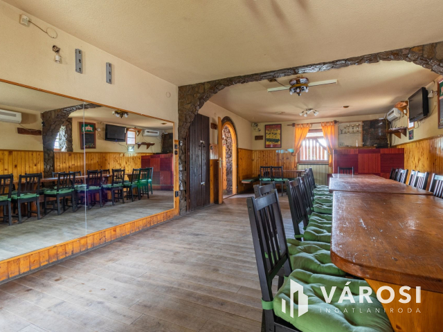 Bejáratott Sportlétesítmény eladó Sóskúton!