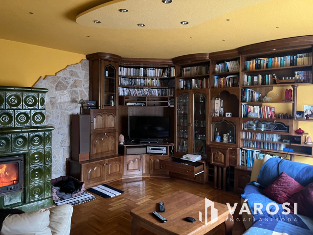 Kis-dunához közel családi ház eladó Kiskunlacházán!