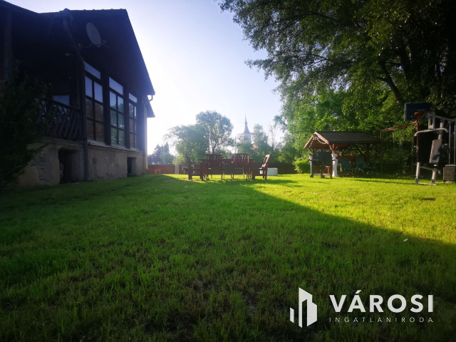 Családi ház Dömsöd Kis-Duna partján