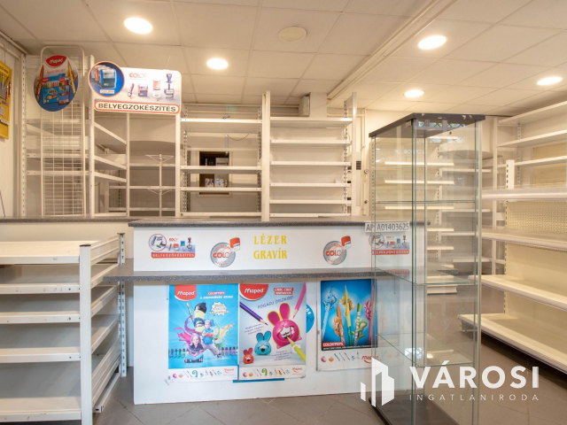 Orczy úton 44 m2-es, utcai bejáratú üzlethelyiség eladó