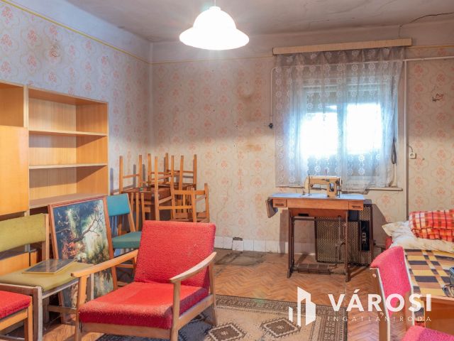 Felújítandó 2 szobás családi ház Újkígyóson