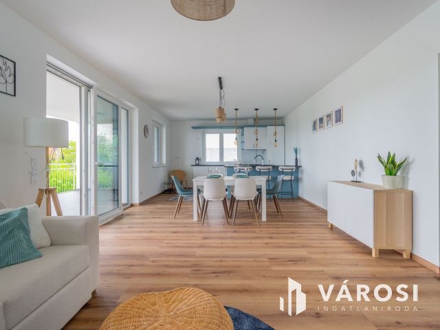 Panorámás luxus lakás Balatonföldváron