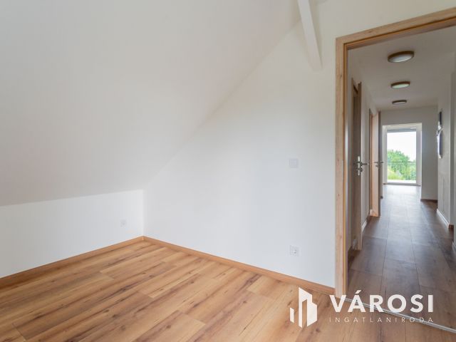 Panorámás luxus lakás Balatonföldváron