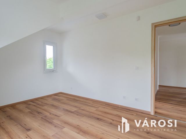 Panorámás luxus lakás Balatonföldváron