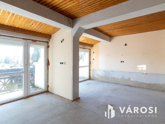 Kiváló befektetési lehetőség az Aranyparton