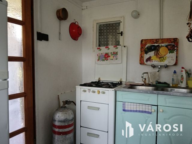 Vizparthoz közeli nyaraló eladó Dömsödön Pest megyében!