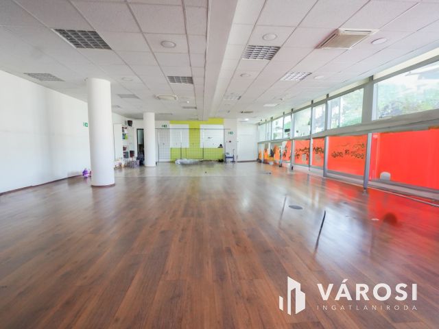 Üzlethelyiség Angyalföld forgalmas részén!