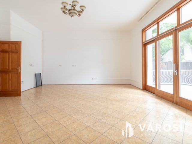 4 szintes, 330 m²-es, önálló irodaház a Tisztviselőtelepen