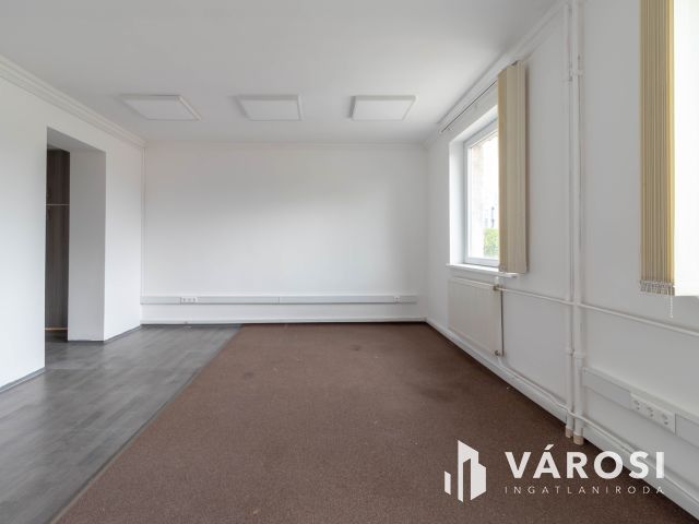 64 m2-es, három helyiséges iroda Fáy utcai irodaépületben