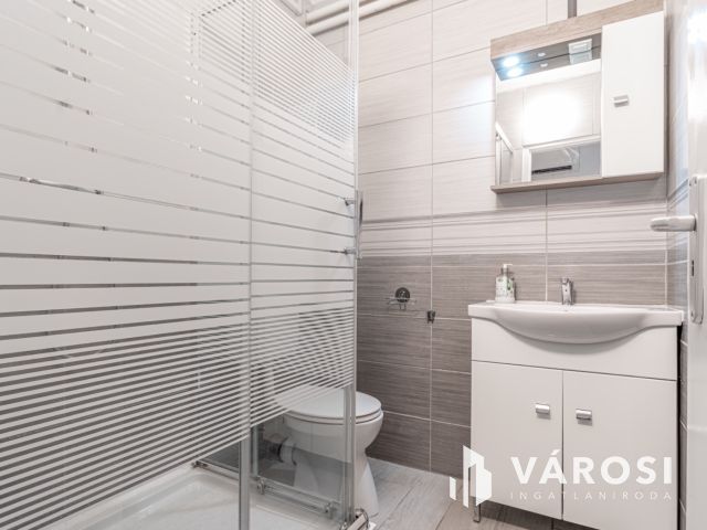 Egy szelet történelem a Bécsi körúton