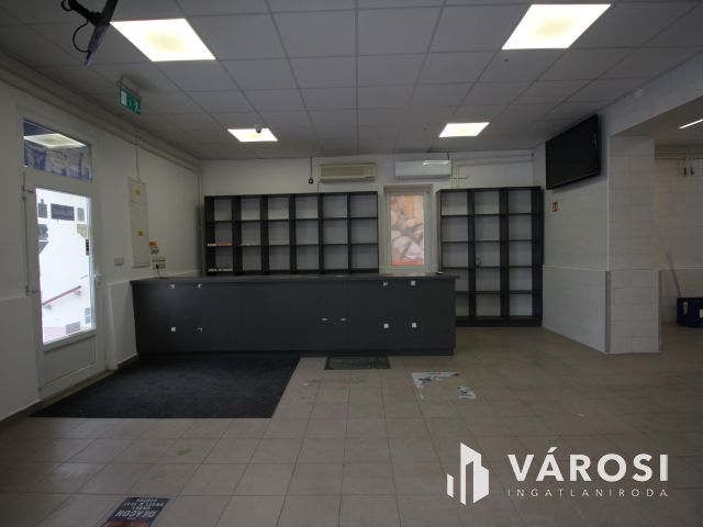 Belvárosi üzlethelyiséget kínálok kiadásra
