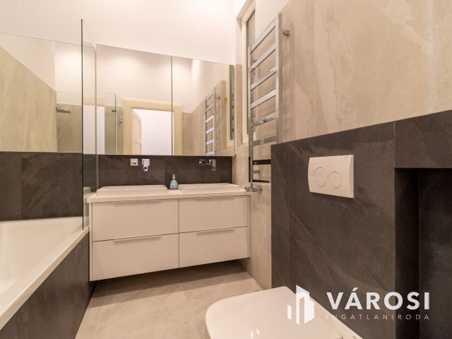 Eladó 3 szobás, prémium minőségben felújított lakás