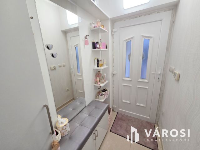 Exkluzív ikerház + Különálló modern lakás egyben eladó