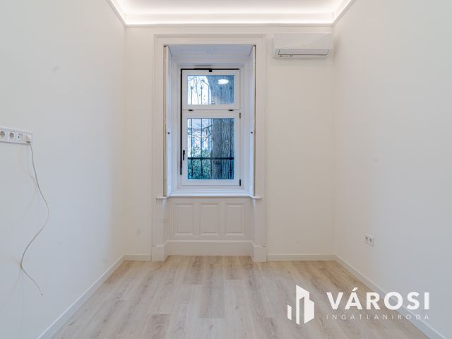 Akár lakni akár befektetni Vásárhely belvárosában 02