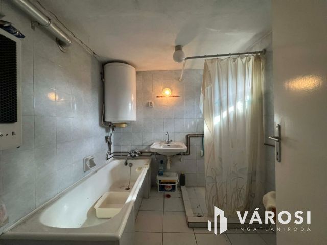 Barátságos, azonnal költözhető, 4 szobás vidéki házikó