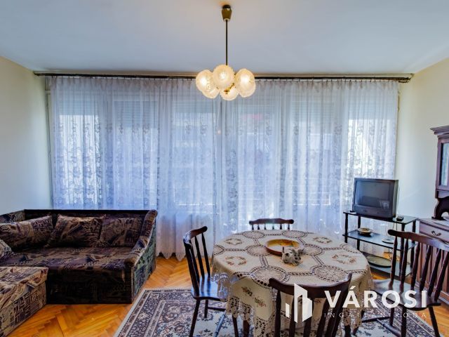 Alul nappali, felül nyugalom – kétszintes lakás garázzsal