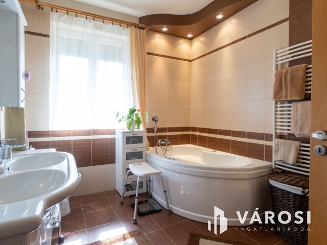 Tágas mediterrán otthon Siófok-Fokihegyen