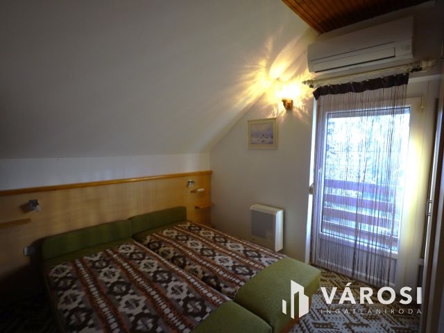 Otthon, ahol a tér és a csend talákozik