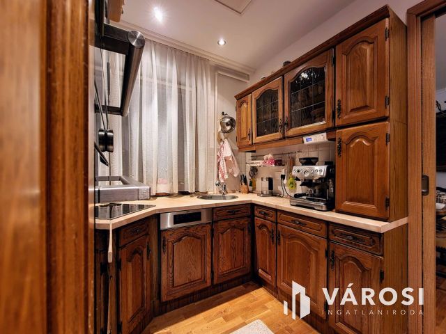 Eladó társasház Győr-Nádorváros csendes zsákutcájában