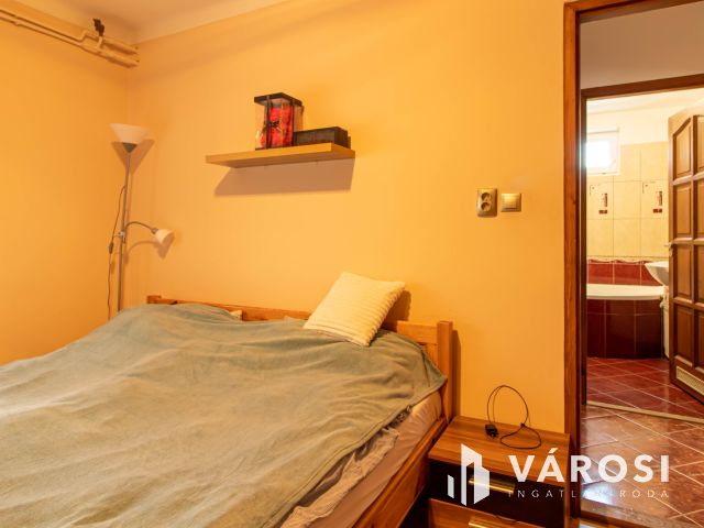 Napelem, medence, 3 garázs – ritka lehetőség Annavölgyön