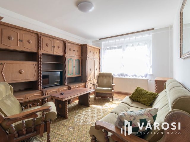 3 szobás, felújított, berendezett, gépesített lakás Csepelen