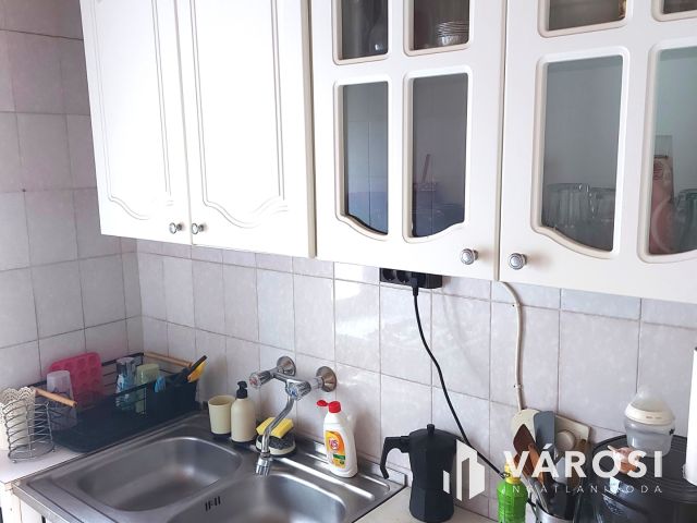 Önálló retro nyaraló Sóstón eladó