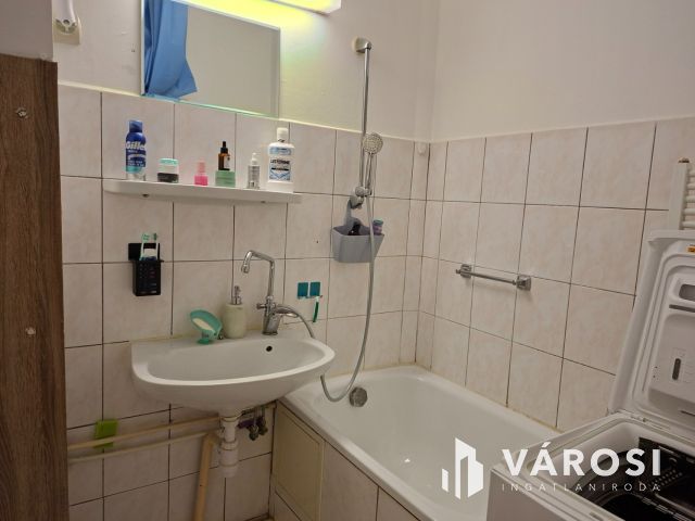 Eladó 42 m²-es lakás Veszprémben