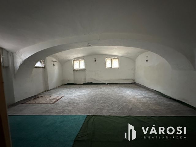 Debrecen, Belváros 621m² terület, ritka lehetőség