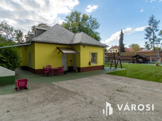 Többfunkciós ingatlan közel a Balatonhoz